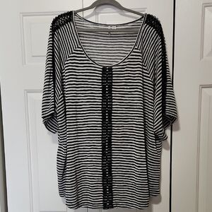 Chic Striped Women's Tunic in Black and White